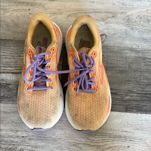 Brooks Glycerin 21 Orange Running Shoes with  Dark Orange and Purple Highlights
